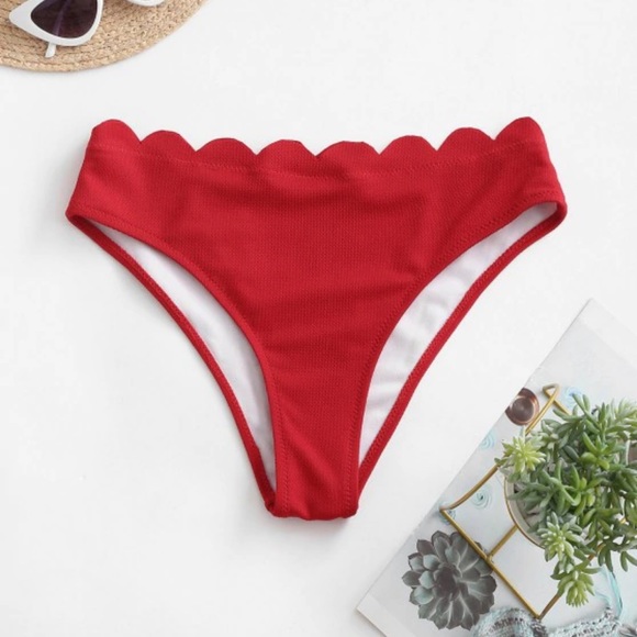 Swimsuit - Picture 3 of 4